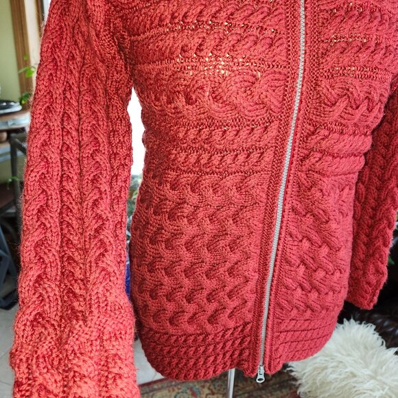 25072 Connemara Knitwear 100% Merino Wool Cardigan Irish Sweater Red Sz M - Picture 2 of 13